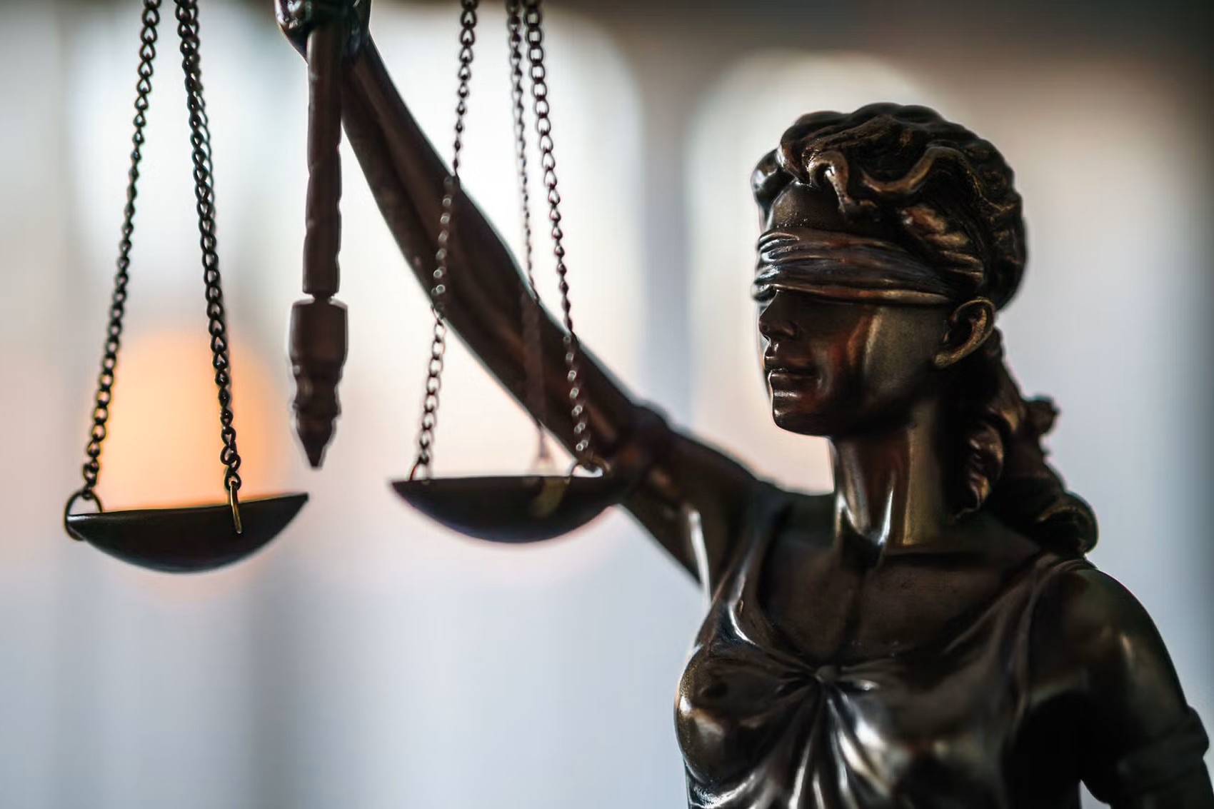 Veritas-Firma Prawnicza hero background image